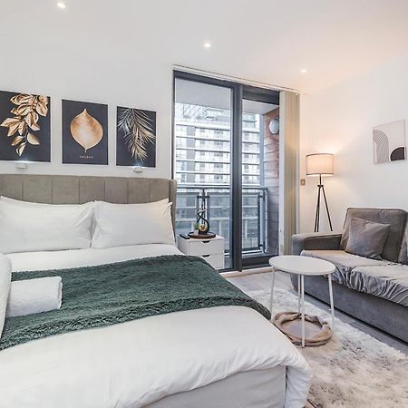 The Canary Hub London Bagian luar foto