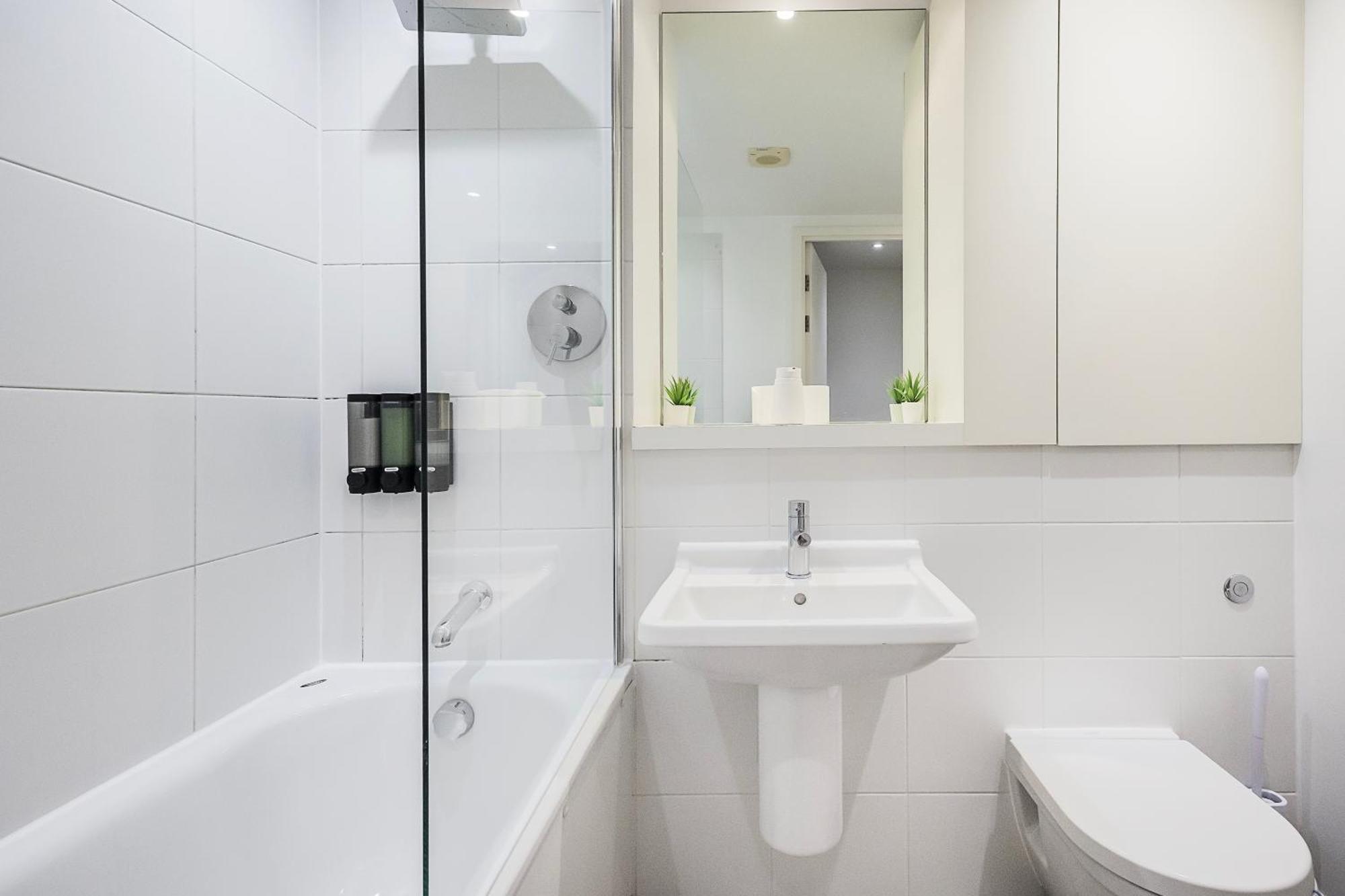 The Canary Hub London Bagian luar foto